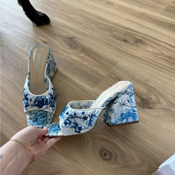 Betsey Johnson Blue and White Mules with Chic Design - Picture 2 of 3
